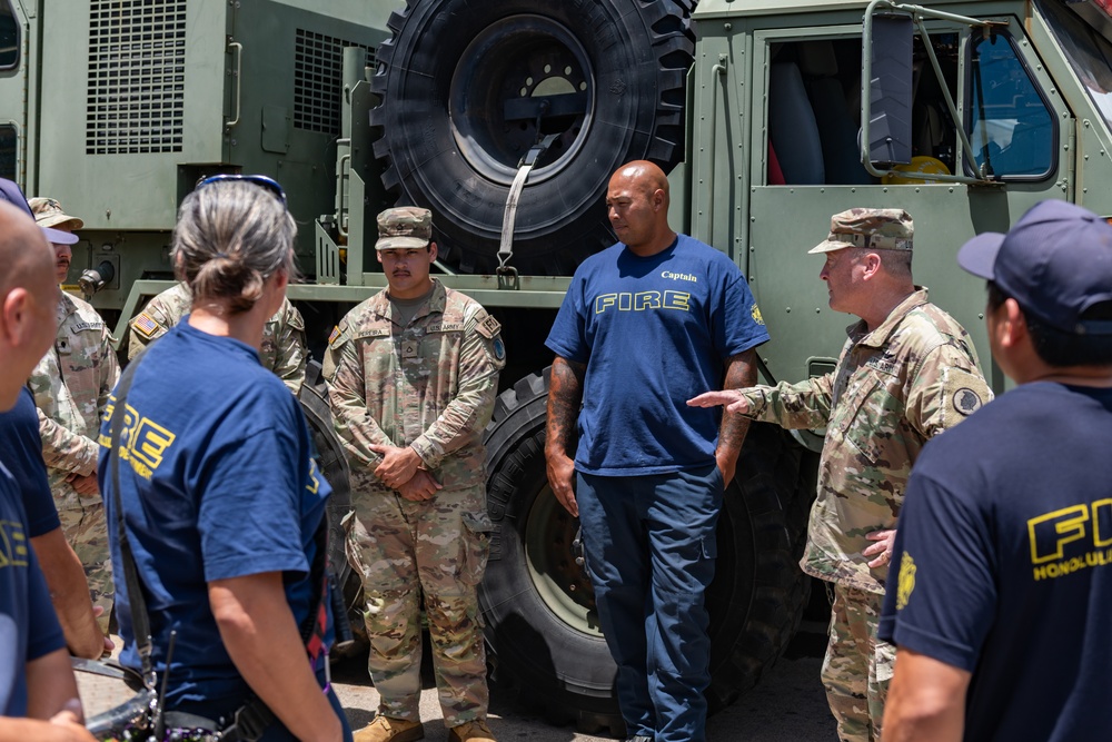 Hawaii Army National Guard provides ground support to Honolulu Fire Department during red flag fire warnings