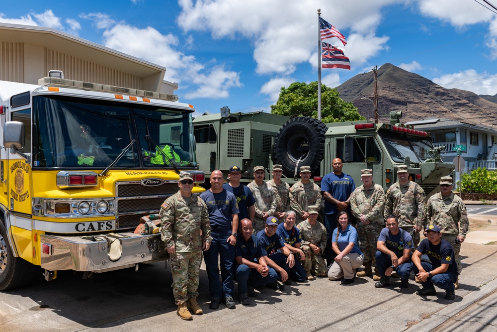 Hawaii Army National Guard provides ground support to Honolulu Fire Department during red flag fire warnings