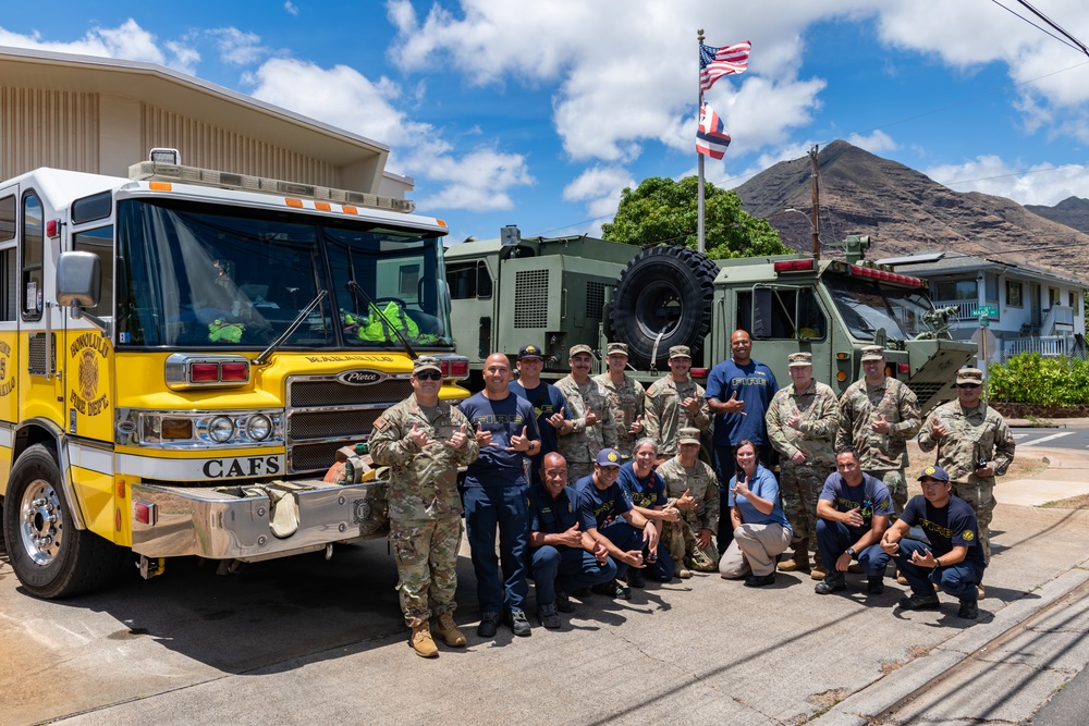Hawaii Army National Guard provides ground support to Honolulu Fire Department during red flag fire warnings