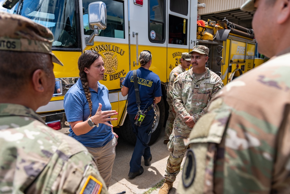 Hawaii Army National Guard provides ground support to Honolulu Fire Department during red flag fire warnings