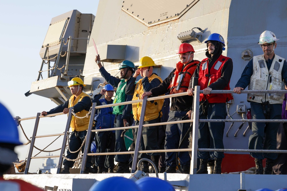 USS Truxtun Conducts RAS with HNoMS Maud