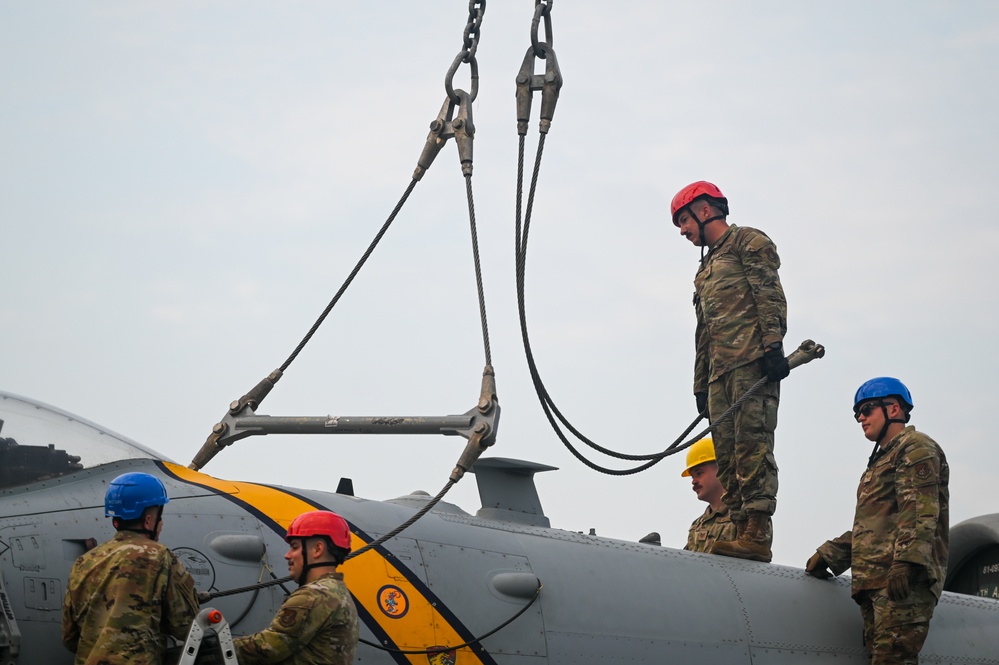 A-10 Thunderbolt II Roundabout Installation