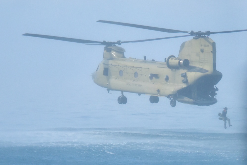 2nd Combat Aviation Brigade conducts helocast with Republic of Korea Special Warfare Command