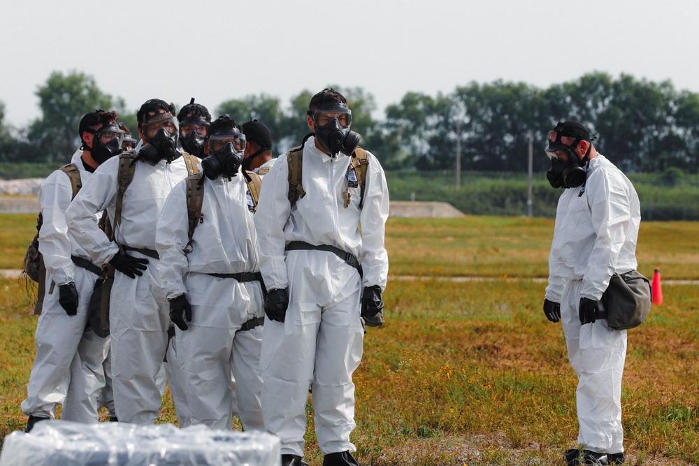 2ID condutcts Aircraft Decontamination training on Camp Humphreys.