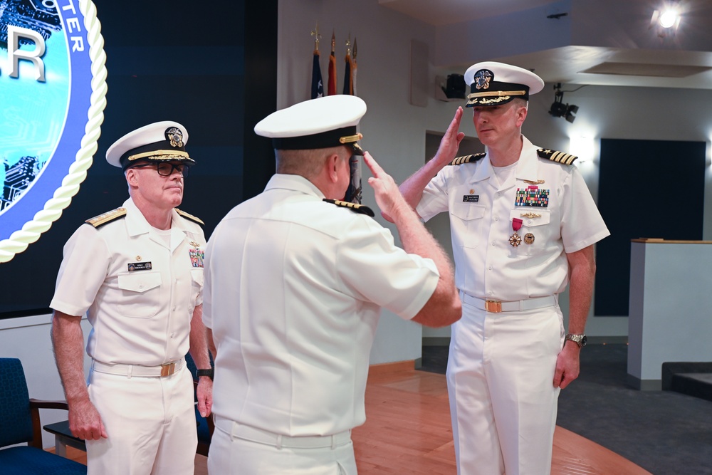 ONI Hosts Hopper GCC Change of Command