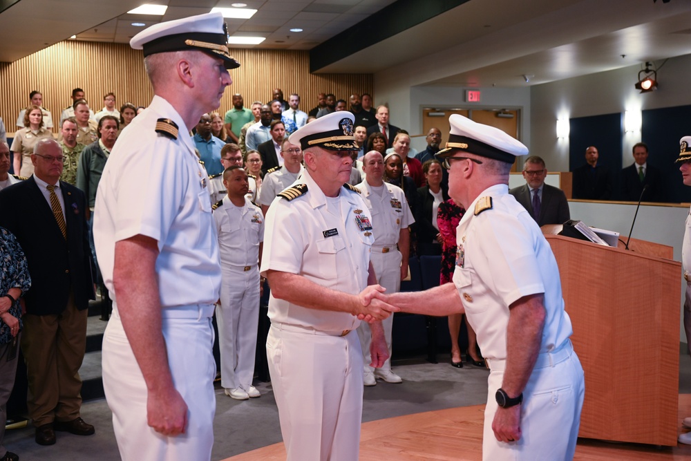 ONI Hosts Hopper GCC Change of Command