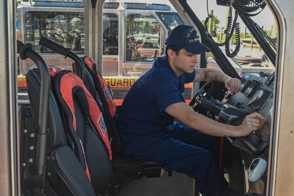 Coast Guard leads coordinated waterway security operations in DC