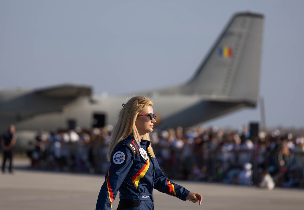 1st Armored Division Participates in 2025 Black Sea Air Show