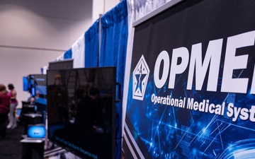 Operational Medical Systems team reaches DOD, industry audience during opening day of premier military health symposium