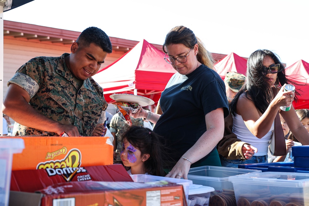 11th MEU and 1st MLG Back-to-School Event