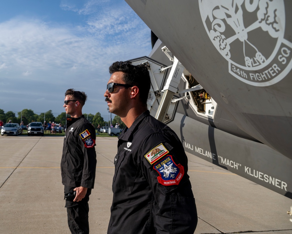 F-35A Demo Team at Oshkosh