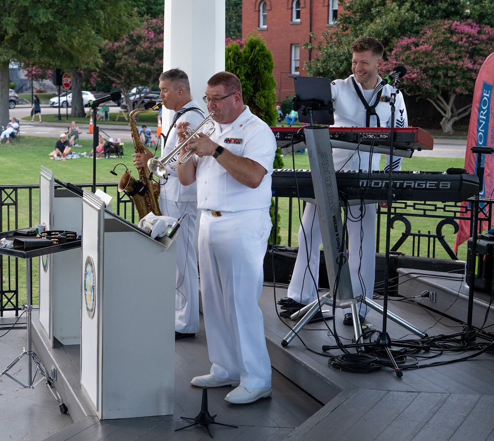 U.S. Fleet Forces Band &quot;Four Star Edition&quot; performs at Fort Monroe