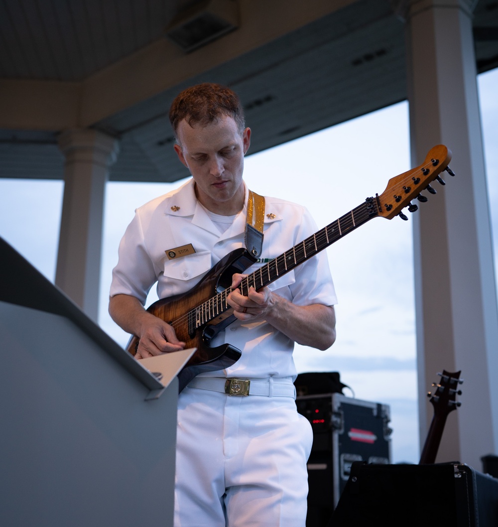 U.S. Fleet Forces Band &quot;Four Star Edition&quot; performs at Fort Monroe