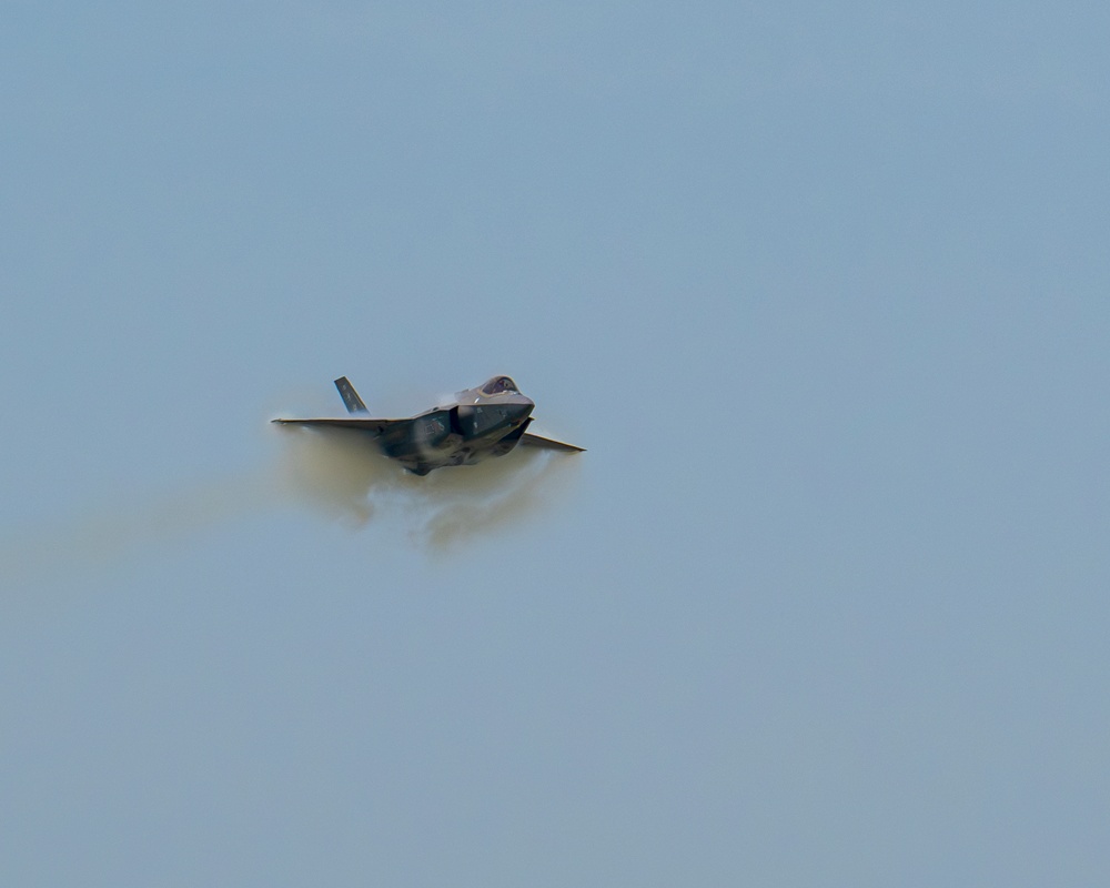 F-35A Demo Team at Oshkosh