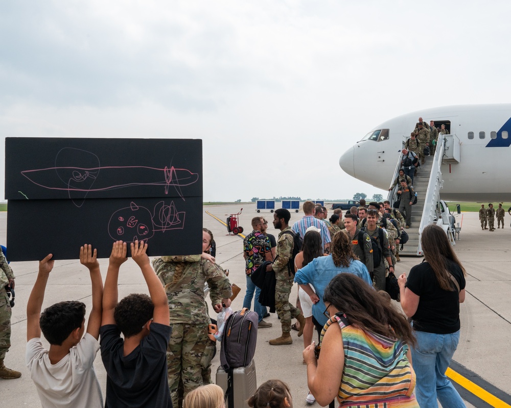 Team Minot Airmen return from Bomber Task Force 25-3