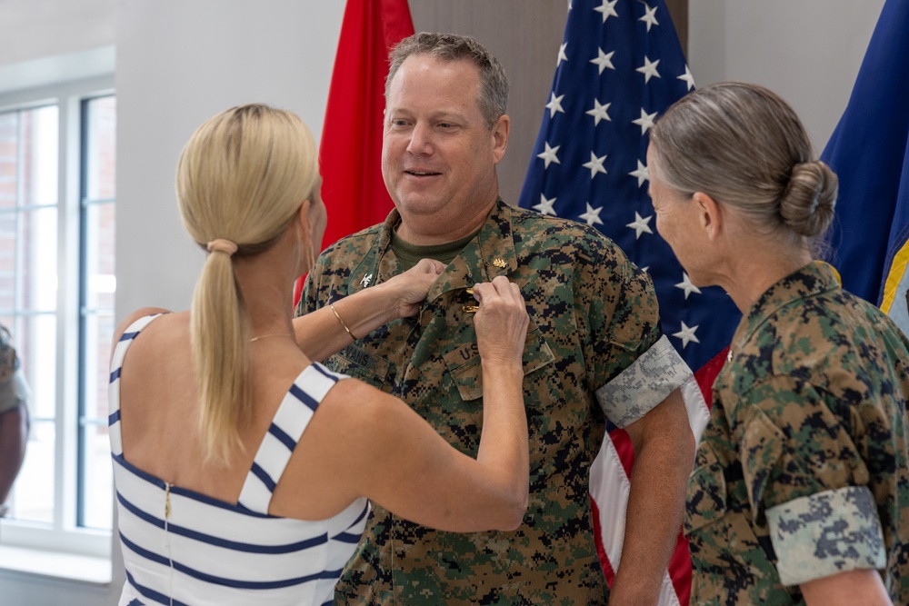 2nd Dental Battalion Commander receives the Fleet Marine Force Badge