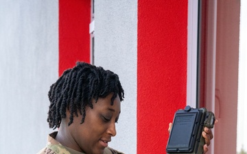 1st Armored Division sustainment Soldiers coordinate logistics for convoy protection