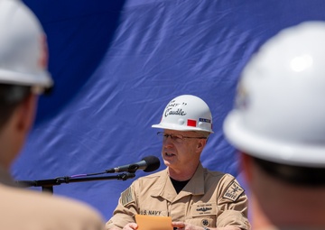 Adm. Daryl Caudle presents Battenberg Cup, Arleigh Burke Trophy to USS Laboon