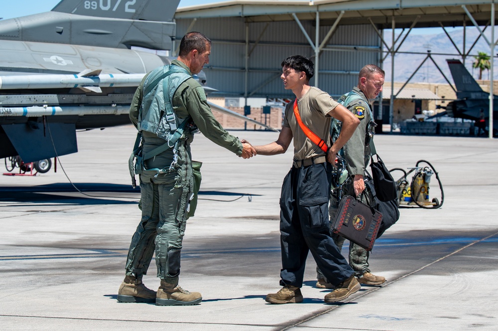 Coach Fickell flies with 16th WPS