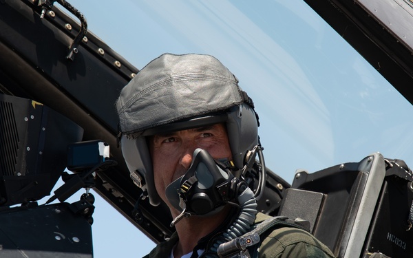 Coach Fickell flies with 16th WPS