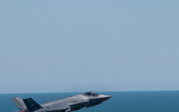 U.S., JASDF Forces keep Lightning engaged in REFORPAC 2025