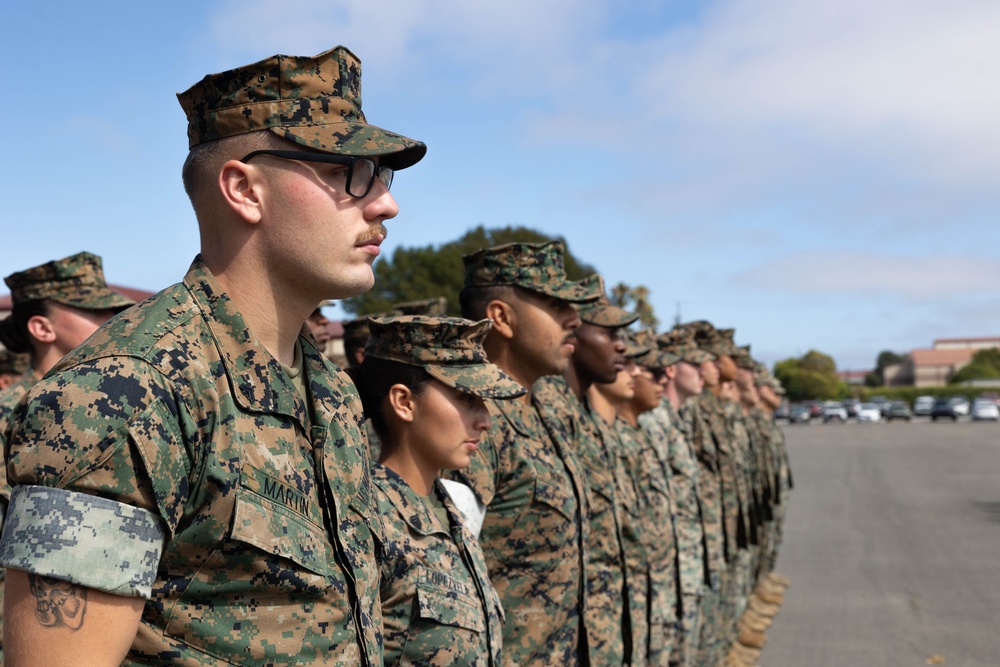 11th MEU Marines receive awards for excellence