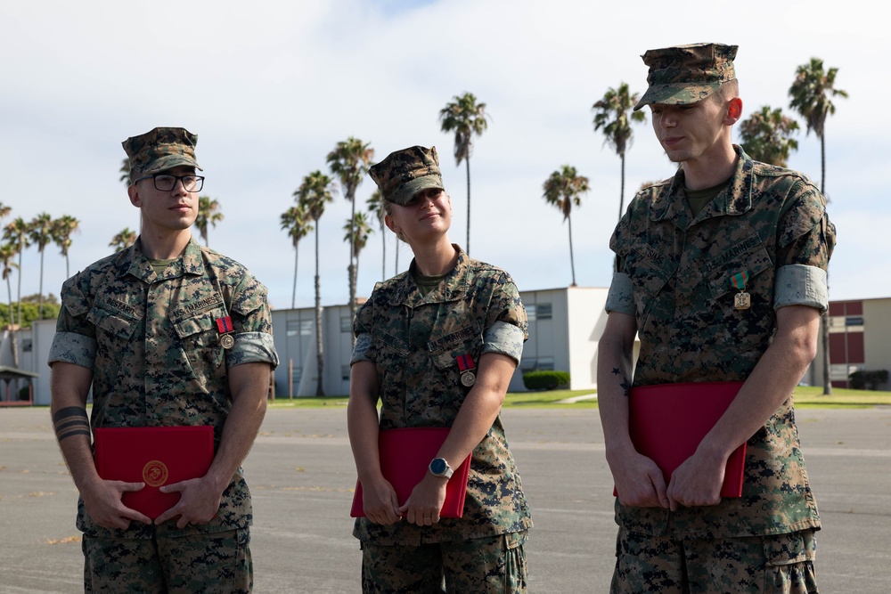 11th MEU Marines receive awards for excellence