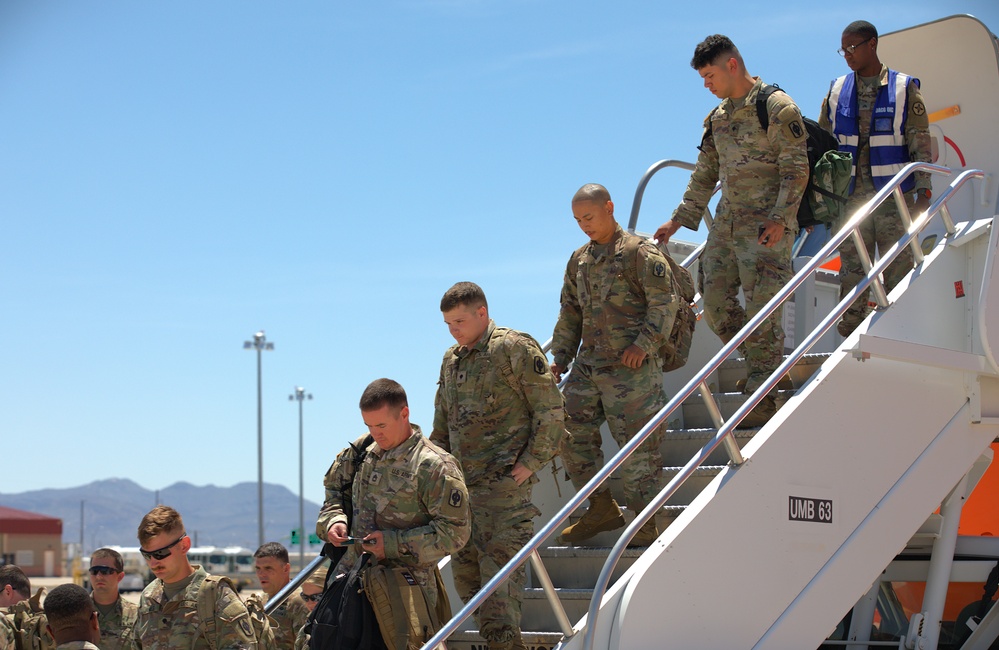 Kansas Guardsman Depart Home for Overseas Mobilization