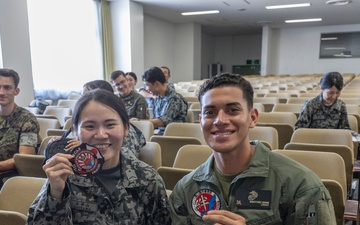 JASDF from Hofukita visit Marines at MCAS Iwkauni