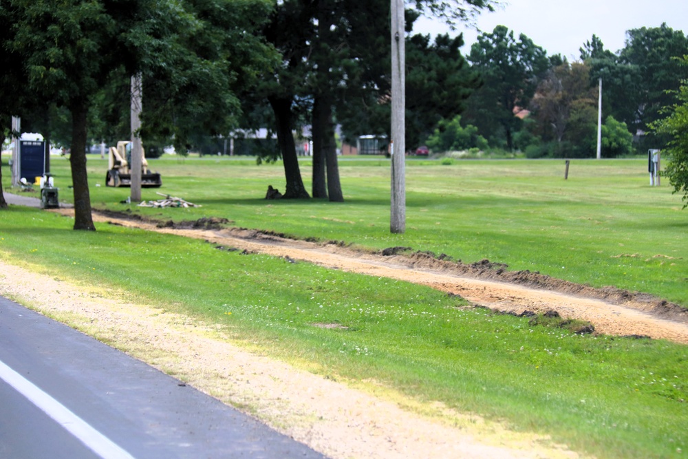 372nd Engineer Company Soldiers contribute to sidewalk troop project at Fort McCoy