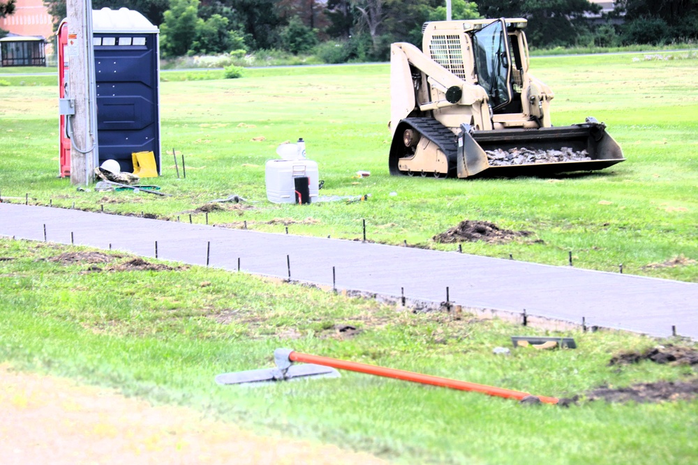 372nd Engineer Company Soldiers contribute to sidewalk troop project at Fort McCoy