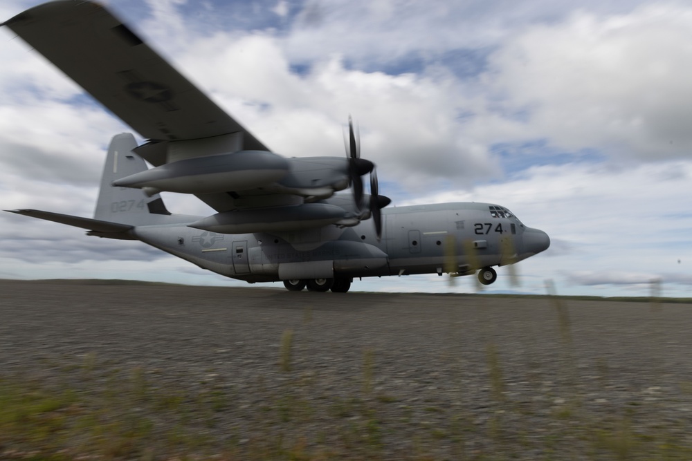 VMGR-152 conducts aerial refueling during Red-Flag Alaska
