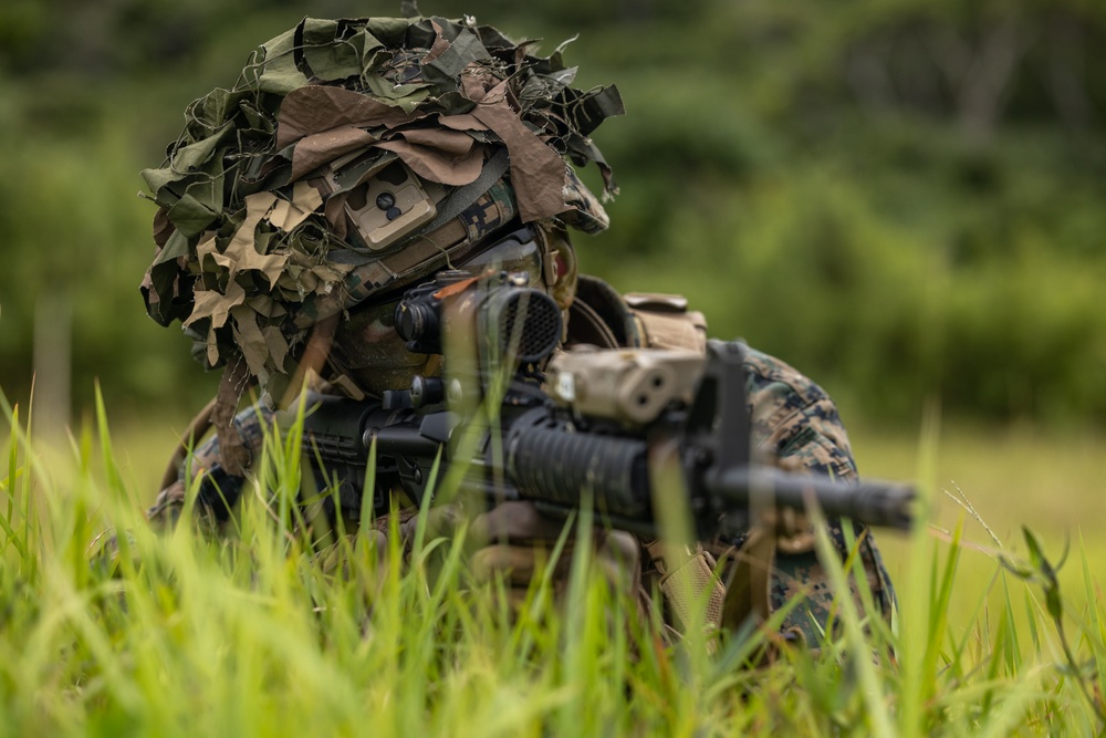 3d Intelligence Battalion Marines conduct live fire range