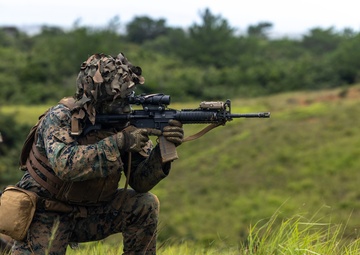 3d Intelligence Battalion Marines conduct live fire range