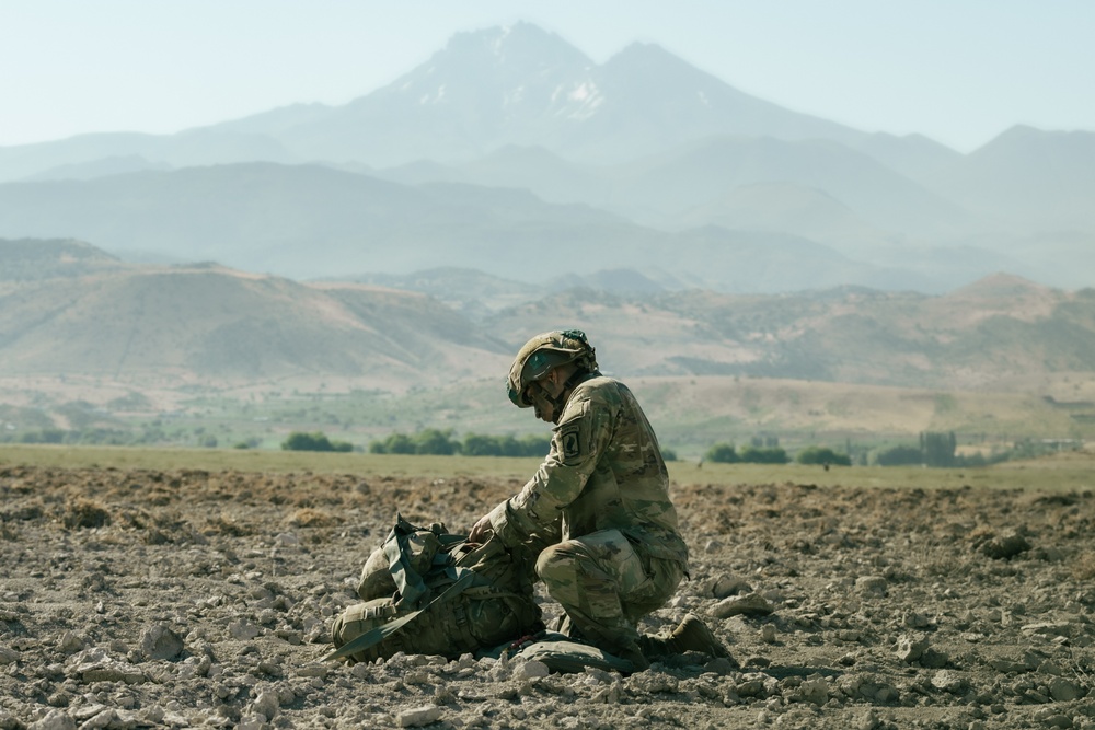 173rd Airborne Paratroopers Conduct Joint Airborne Operation With Turkish Forces During Agile Spirit 25