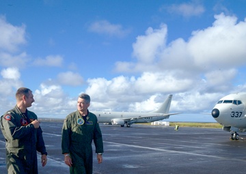 U.S. 2nd Fleet Leadership Tours P-8A Poseidon During Large Scale Exercise 2025