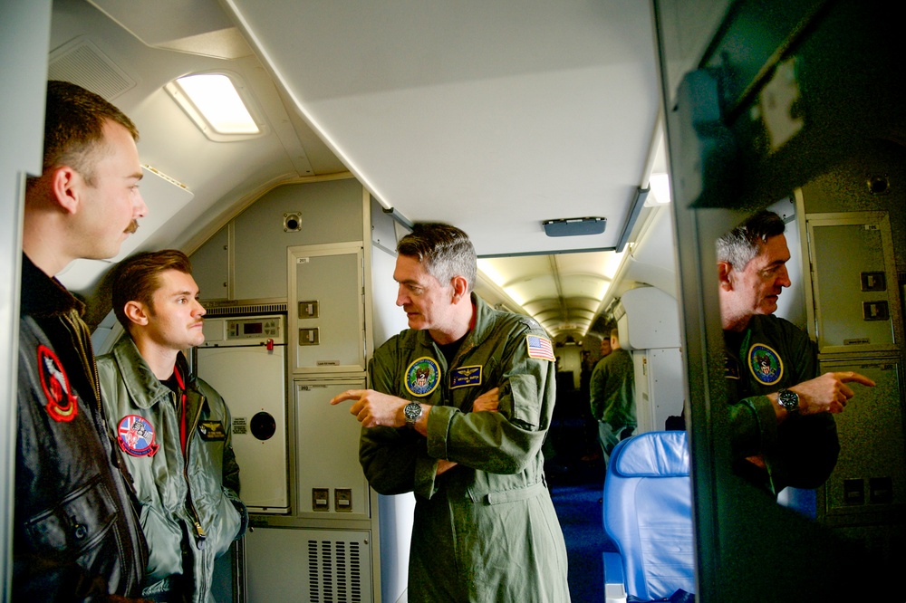 U.S. 2nd Fleet Leadership Tours P-8A Poseidon During Large Scale Exercise 2025