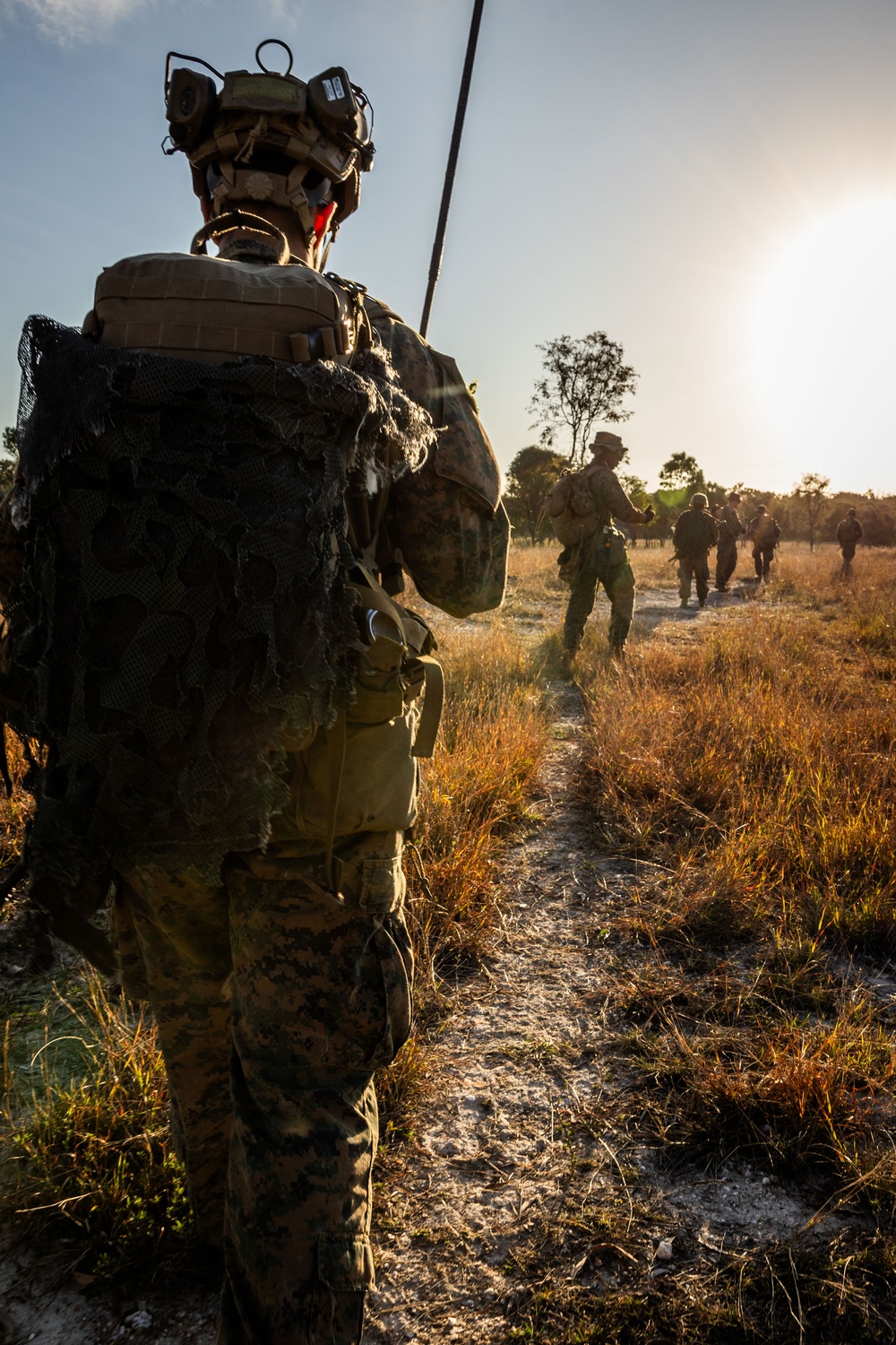 31st MEU | LAR conducts a forward observation post exercise