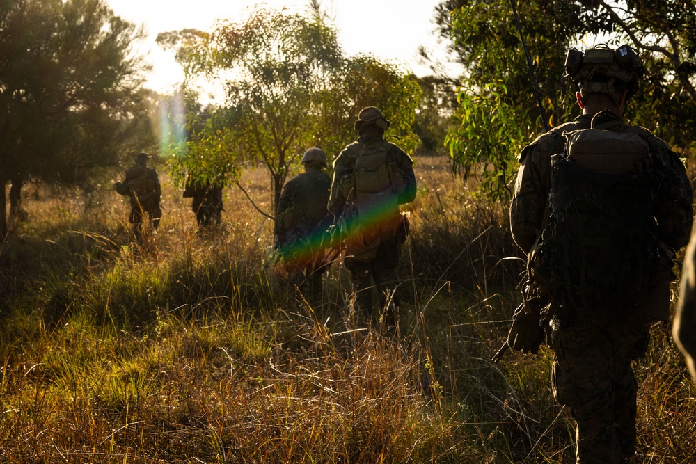 31st MEU | LAR conducts a forward observation post exercise
