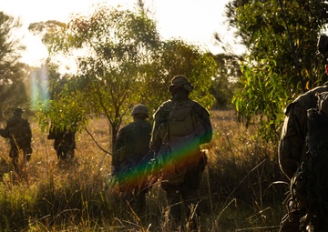 31st MEU | LAR conducts a forward observation post exercise