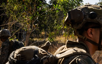 31st MEU | LAR conducts a forward observation post exercise