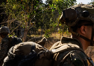 31st MEU | LAR conducts a forward observation post exercise