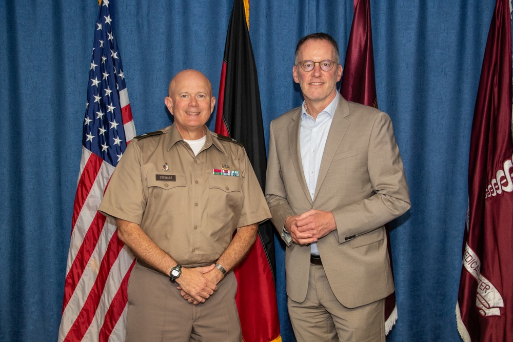 Rheinland-Pfalz Ministry of the Interior and Sports Visits LRMC