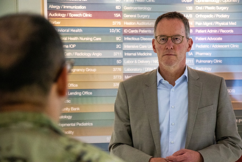 Rheinland-Pfalz Ministry of the Interior and Sports Visits LRMC