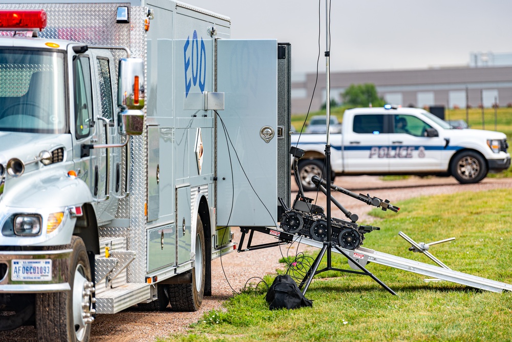 Schriever EOD Joint Exercise Demonstrates Readiness and Response Capabilities