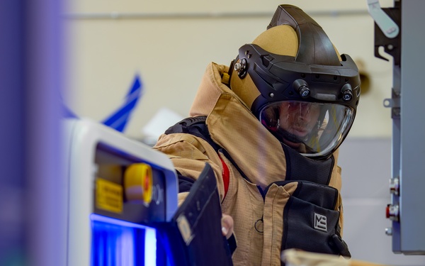 Schriever EOD Joint Exercise Demonstrates Readiness and Response Capabilities