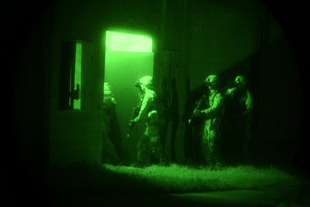 Mechanized Infantry Combined Urban Assault
