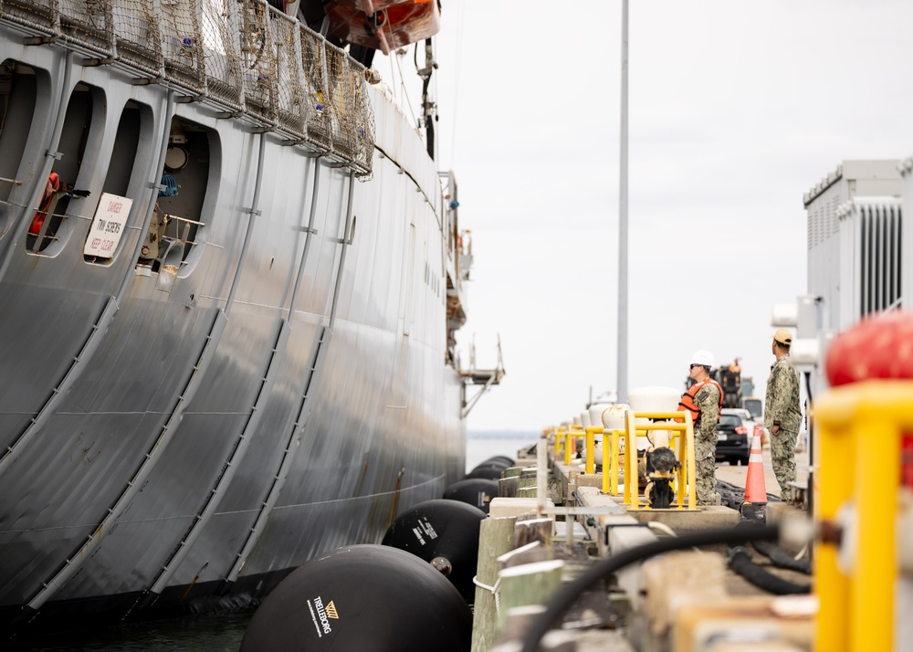 USNS Laramie (T-AO 203) Returns to Naval Station Norfolk