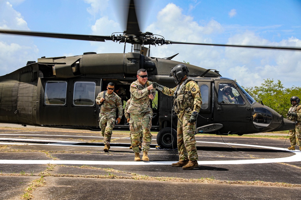 The Sergeant Major of the Army Visits the Puerto Rico National Guard