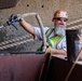 Medium Fleet Performs Repairs at Pike Island Locks and Dams